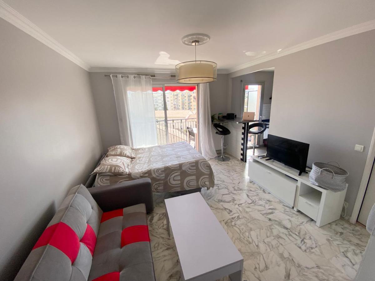 Stylish Modern Beach Studio Νίκαια Εξωτερικό φωτογραφία